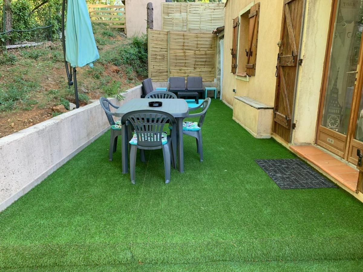 Logement Mabouya Apartment Brignoles Exterior photo